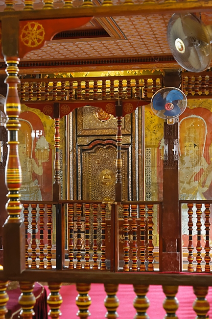 Kandy-Temple de la dent-045